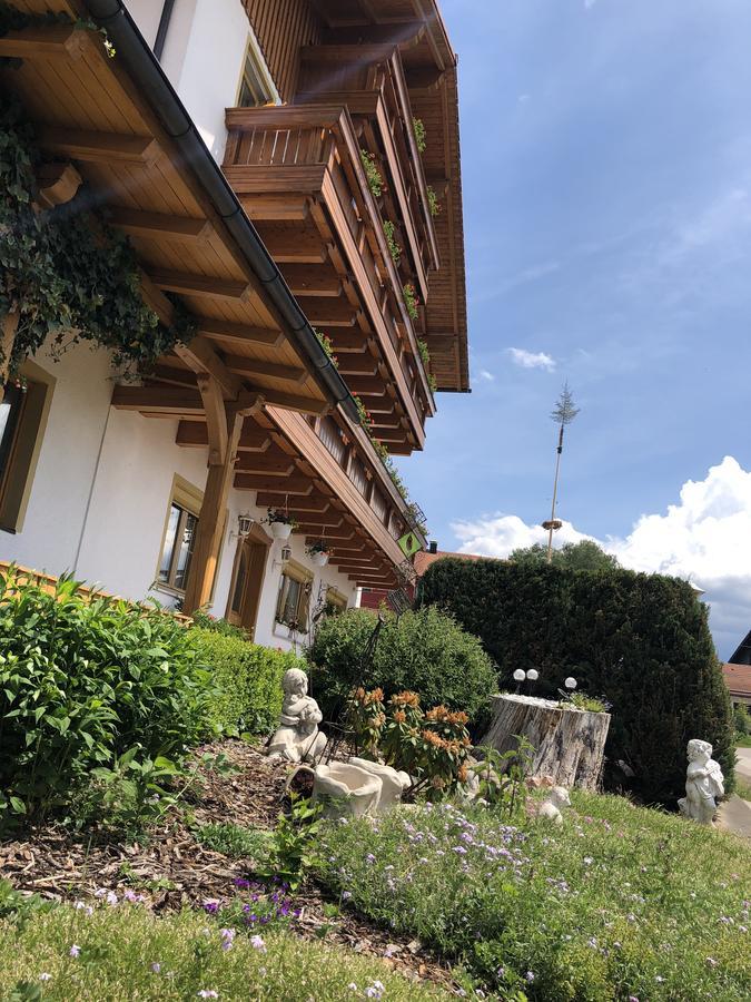Landgasthof Brandtner Wirt Langdorf  المظهر الخارجي الصورة